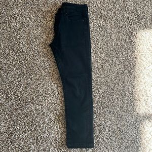 UNIQLO black stretch skinny jeans